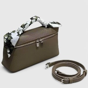 Elegant Mini Carry