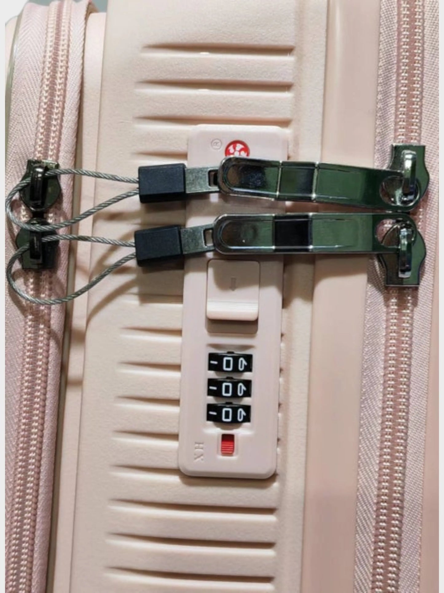 SwiftAccess Luggage Set Of 3