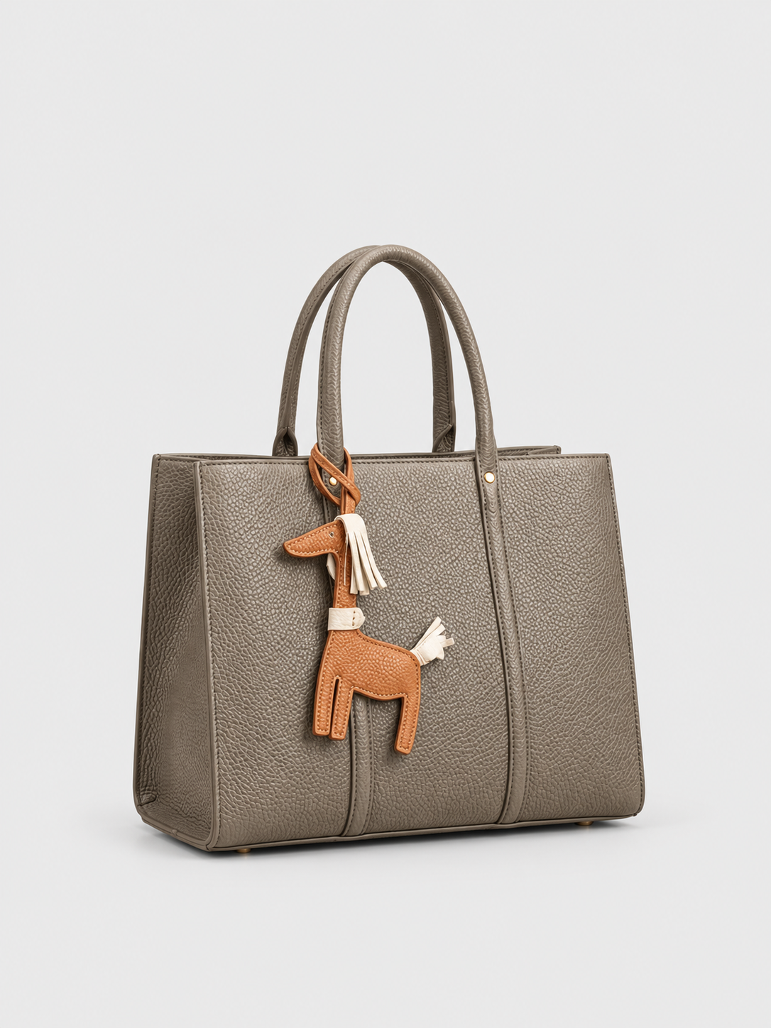 SUMIFEI Pebbled Tote with Giraffe Charm